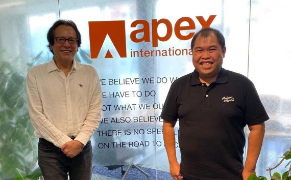 UFO Friends! Trans Pacific Visit Apex International in Osaka